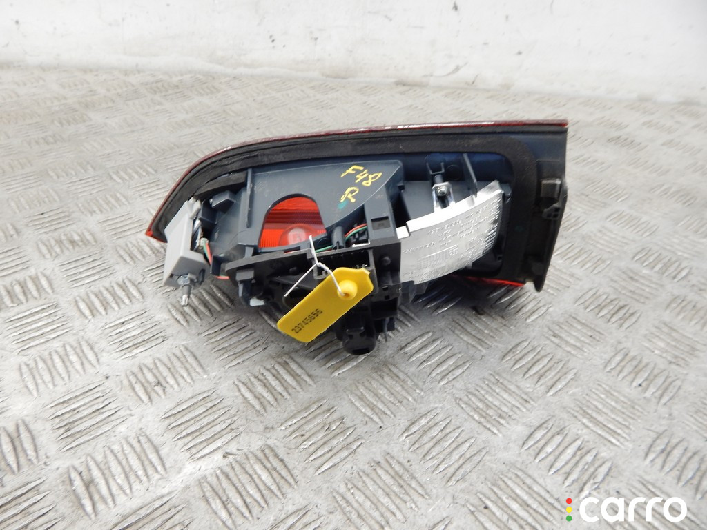 63217350698, 7350698, 63212710636, 2710636 Фонарь крышки багажника правый BMW X1-series (F48) 2015г. - фото №3