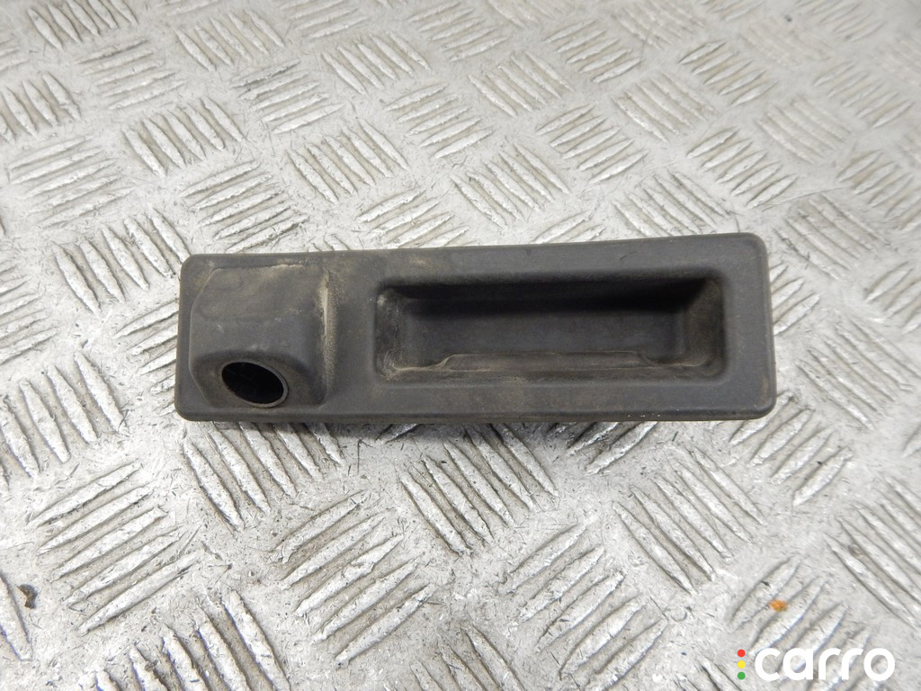 51247345700, 7345700, 51247463163, 7463163 Ручка открывания багажника BMW X1-series (F48) 2015г. - фото №1