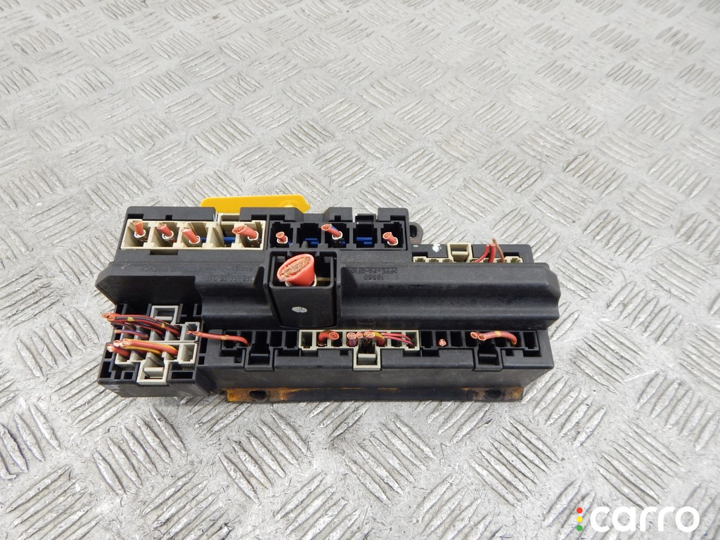 61136900582, 6900582, 61130300432, 0300432 Блок предохранителей BMW 7-series (E65/66) 2002г. - фото №2