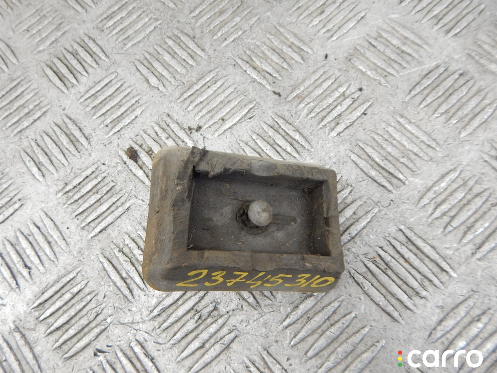 51718204244, 8204244, 51717001650, 7001650 Опора под домкрат (поддомкратная подушка) BMW 5-series (E39) 1999г. - фото №1