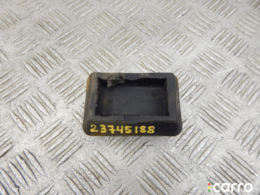 51718204244, 8204244, 51717001650, 7001650 Опора под домкрат (поддомкратная подушка) BMW 5-series (E39) 1997г. - фото №2