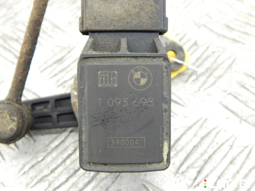 1093698, 37146784697, 37146763738, 37141093698, 6784697, 37146778812, 6778812, 6763738, 37141093700, 1093700, 37140141445, 0141445, 37140150957, 0150957 Датчик положения кузова BMW 5-series (E39) 2000г. - фото №2