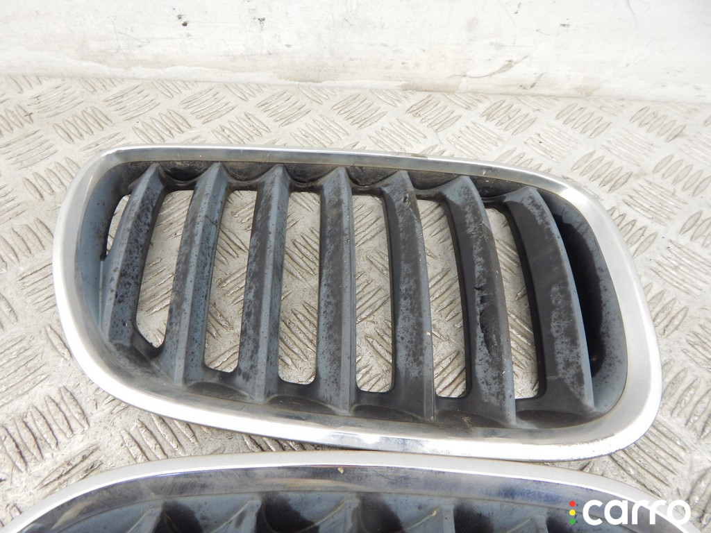 51137113734, 7113734 Решетка радиатора BMW X5-series (E53) 2006г. - фото №2