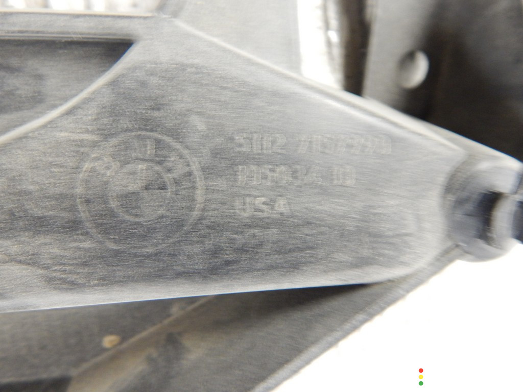 51657157990, 7157990 Кронштейн крепления крыла переднего правого BMW X5-series (E70) 2008г. - фото №5