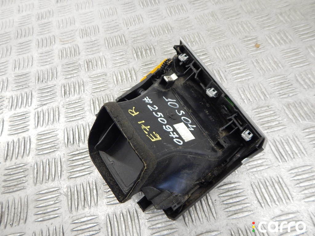 7161804, 9227768, 64229227768, 64227161804 Дефлектор обдува салона BMW X6-series (E71) 2011г. - фото №3