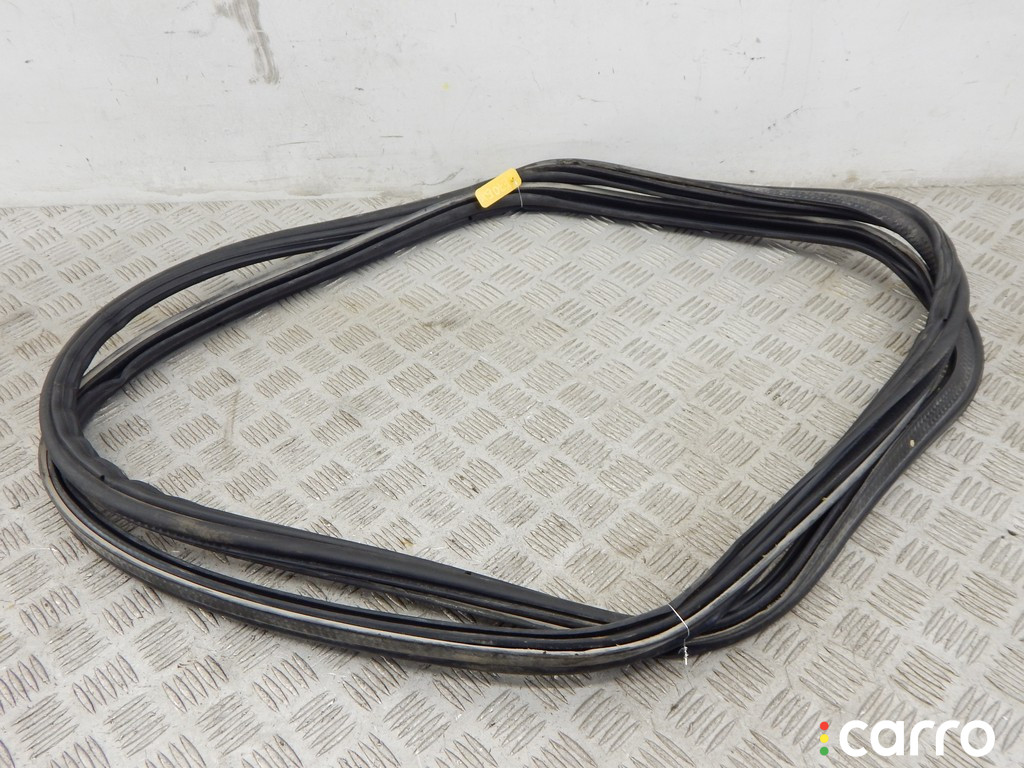 51767177284, 7177284, 51717162152, 7162152 Уплотнитель багажника BMW X5-series (E70) 2009г. - фото №1