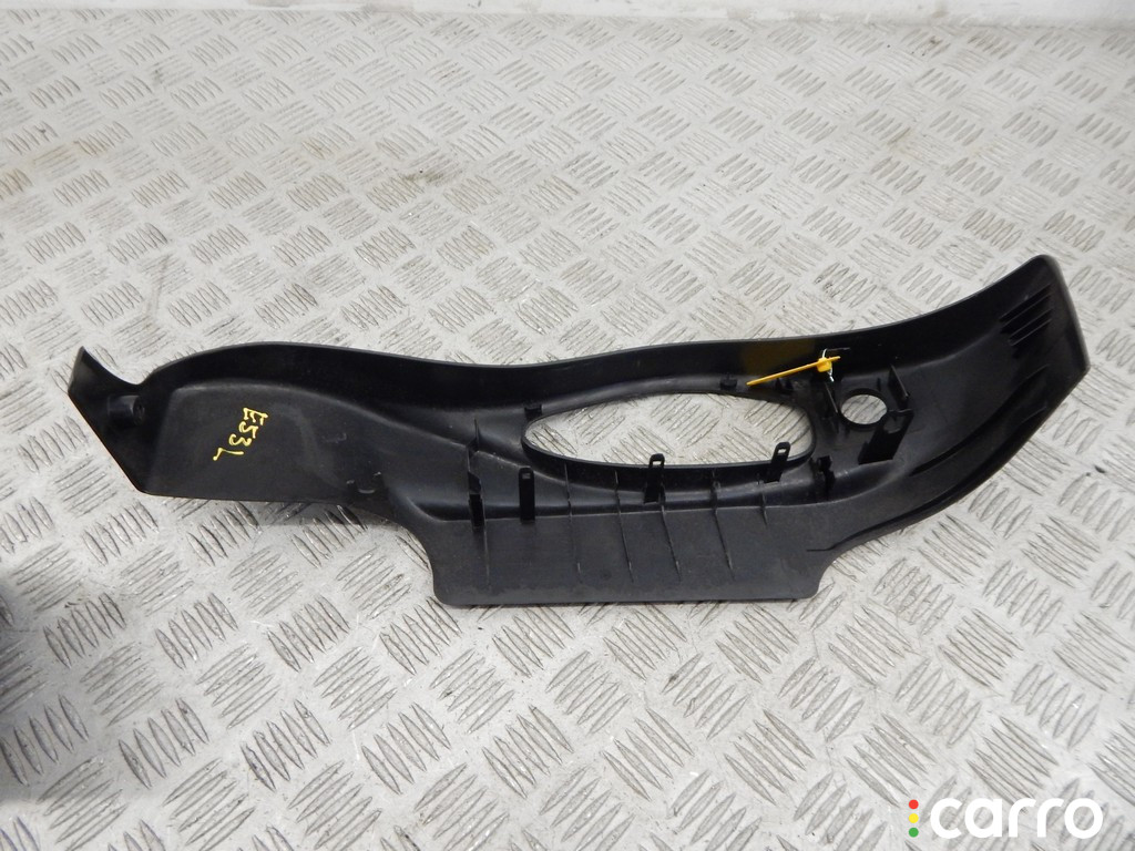 52108261343, 8261343 Накладка боковая на сиденье BMW X5-series (E53) 2006г. - фото №3