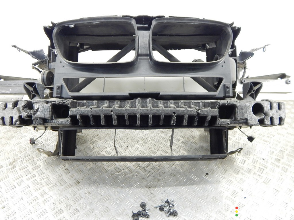 Передняя панель крепления облицовки (телевизор) BMW X3-series (F25) 2014г. - фото №4