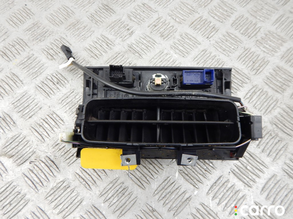 8409081, 64228409081 Дефлектор обдува салона BMW X5-series (E53) 2005г. - фото №2