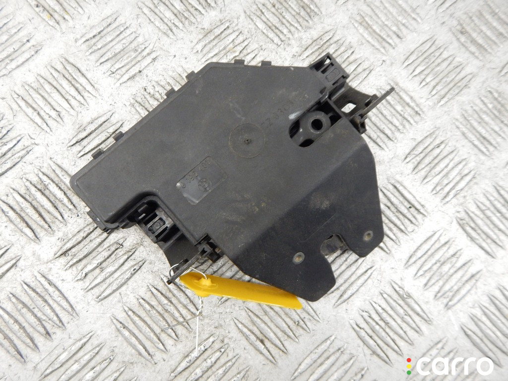 8196401, 7840617, 51247840617, 51248196401 Замок багажника BMW 5-series (E60/61) 2003г. - фото №2