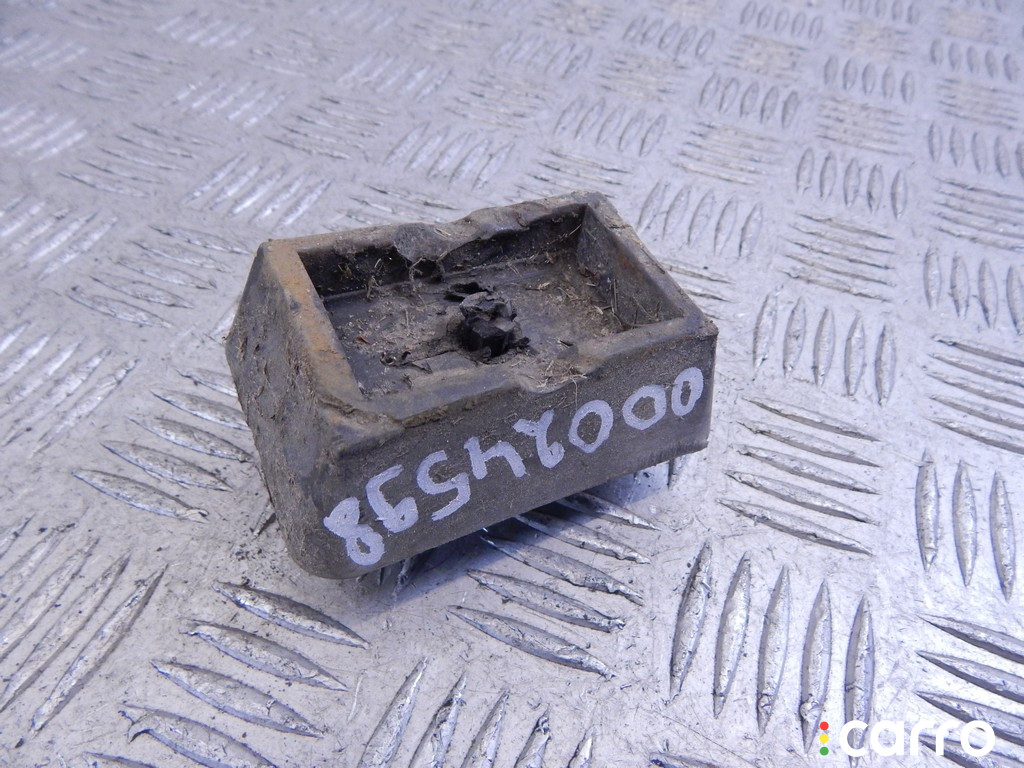 51718268885, 8268885, 51710153103, 0153103, 51718233281, 8233281 Опора под домкрат (поддомкратная подушка) BMW 3-series (E46) 2003г. - фото №1