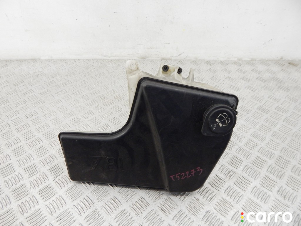8252738, 61678252738 Бачок омывателя BMW X5-series (E53) 2006г. - фото №1