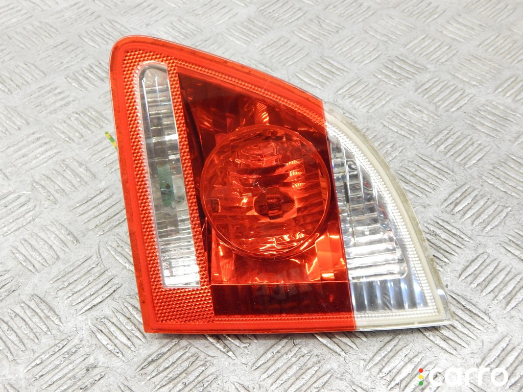 6925894, 63216925894, 63217165830, 7165830 Фонарь крышки багажника правый BMW 5-series (E60/61) 2005г. - фото №1