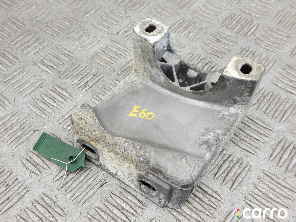 51617010593, 7010593 Кронштейн BMW 5-series (E60/61) 2005г. - фото №1