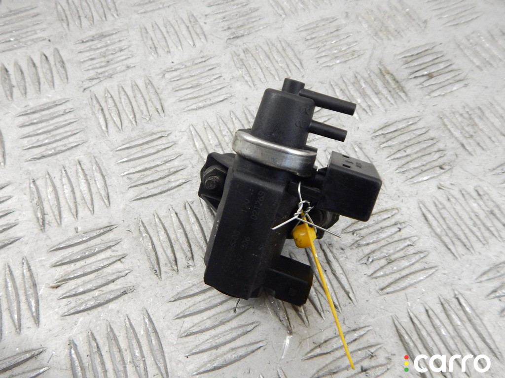 2247906, 11742247906 Преобразователь давления (соленоид наддува/EGR) BMW 3-series (E46) 2002г. - фото №1