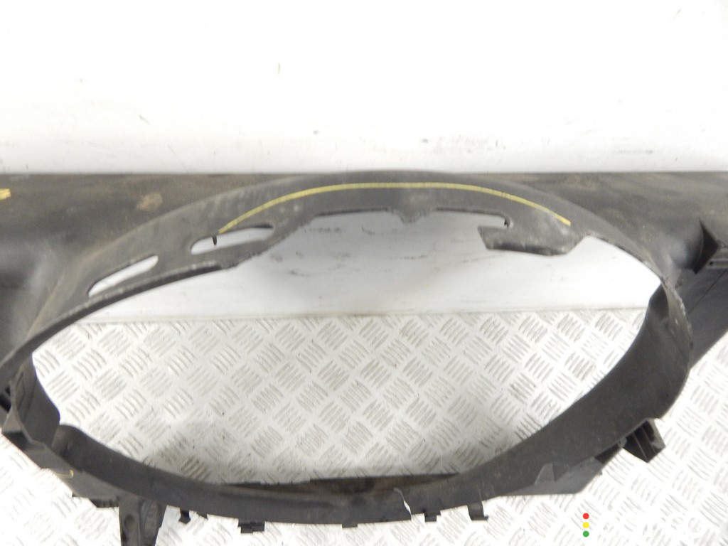 1705580, 17111705580 Диффузор вентилятора BMW 5-series (E39) 2002г. - фото №4