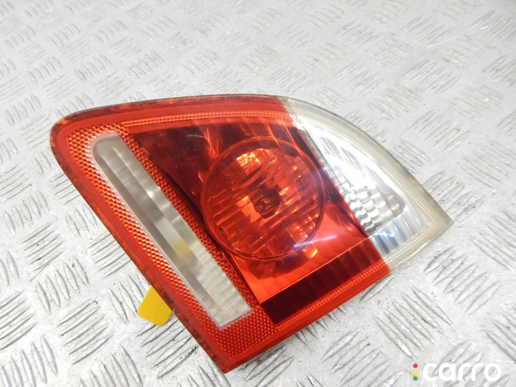 6925894, 63216925894, 63217165830, 7165830 Фонарь крышки багажника правый BMW 5-series (E60/61) 2005г. - фото №1