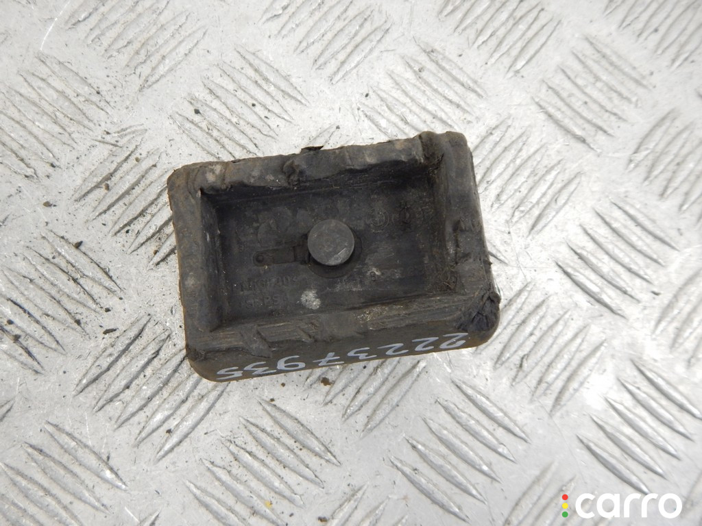 51718268885, 8268885, 51710153103, 0153103, 51718233281, 8233281 Опора под домкрат (поддомкратная подушка) BMW 3-series (E46) 2001г. - фото №1