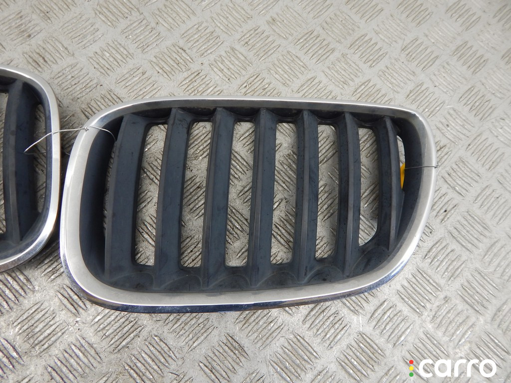 51137113734, 7113734 Решетка радиатора BMW X5-series (E53) 2005г. - фото №3