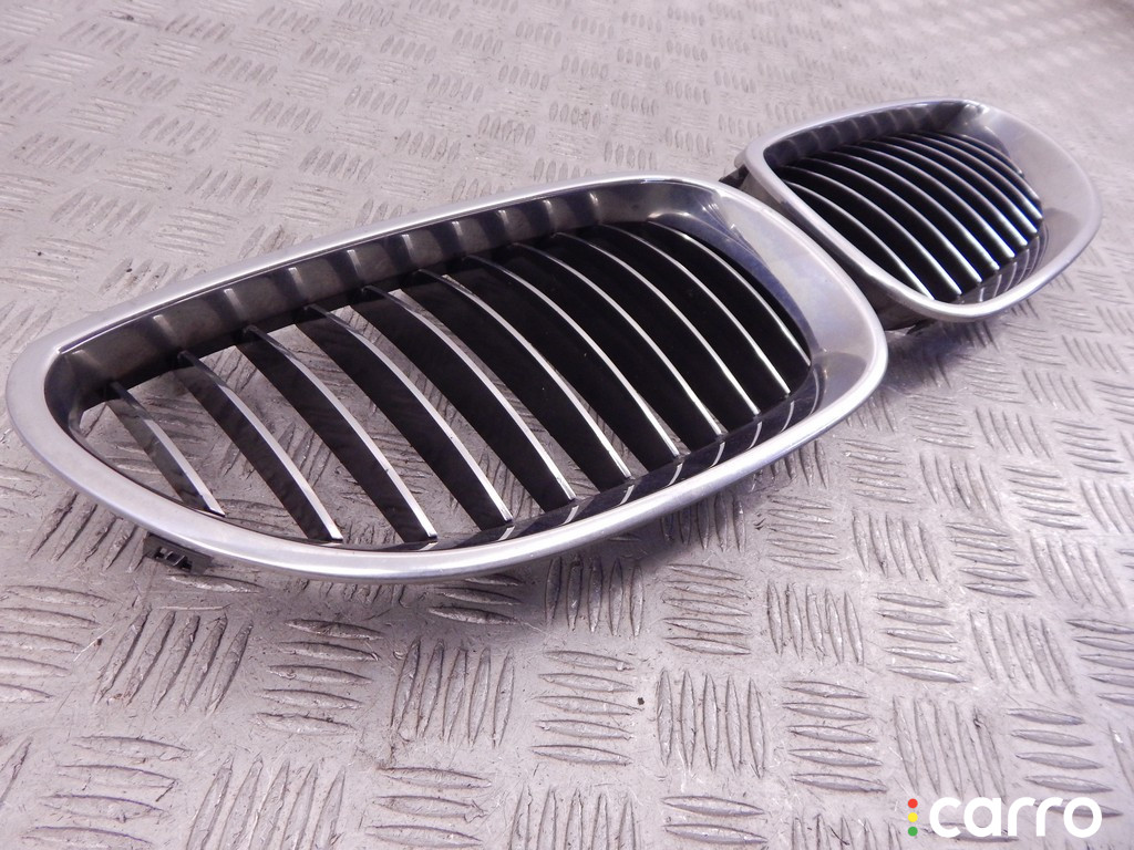 7027062, 51137027062 Решетка радиатора BMW 5-series (E60/61) 2006г. - фото №3