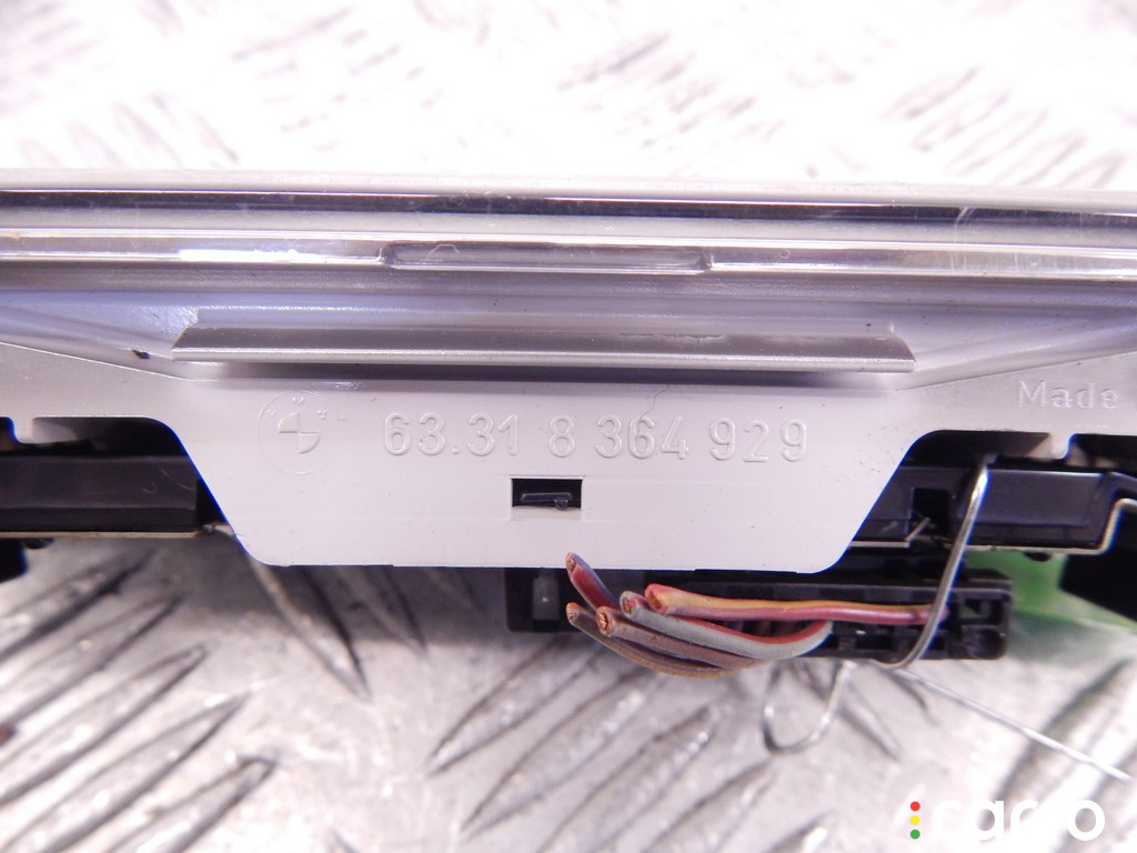 63318364929, 63316962046, 6962046, 8364929 Фонарь салона (плафон) BMW 3-series (E46) 2004г. - фото №3