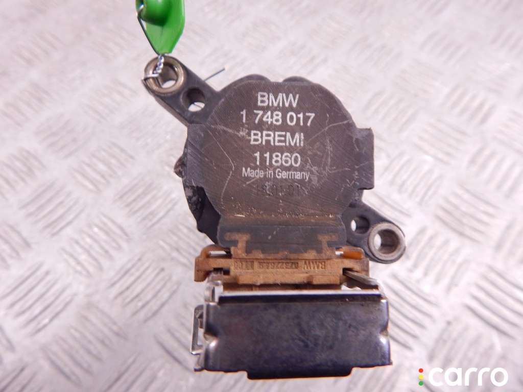 1748017, 12131748017 Катушка зажигания BMW 5-series (E39) 1997г. - фото №2