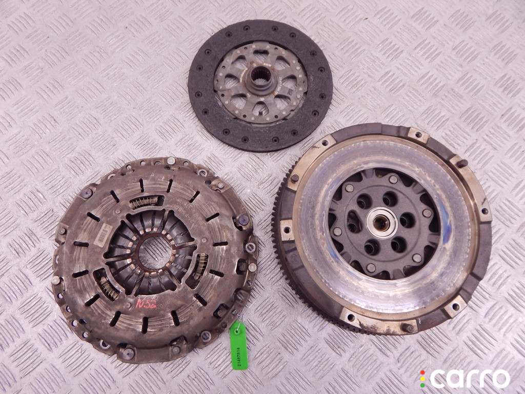 7556565, 21207573785, 7573785, 21207569974, 7569974, 21207556565, 21207541150, 7541150 Маховик BMW 3-series (E90/91/92) 2005г. - фото №1