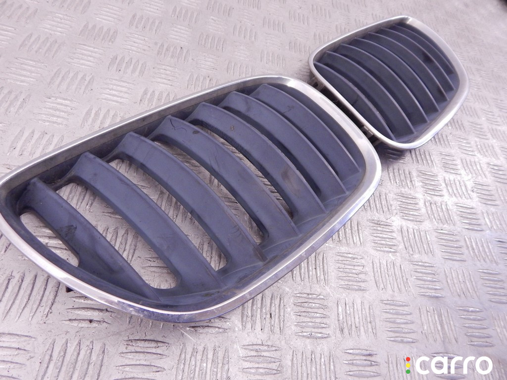 51137113734, 7113734 Решетка радиатора BMW X5-series (E53) 2005г. - фото №2