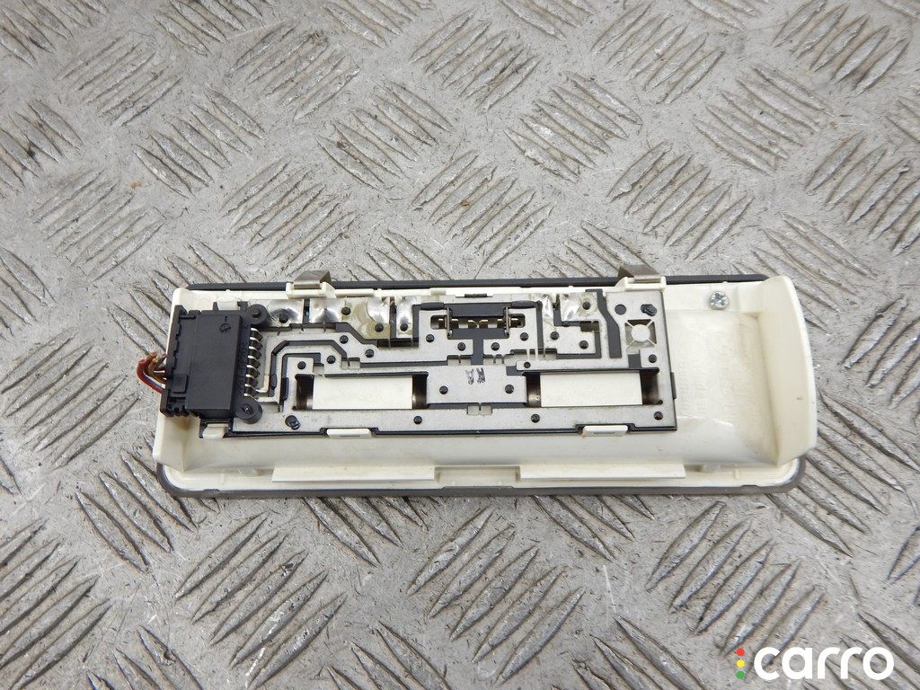 63318364928, 8364928, 63316962141, 6962141 Фонарь салона (плафон) BMW 3-series (E46) 2002г. - фото №2