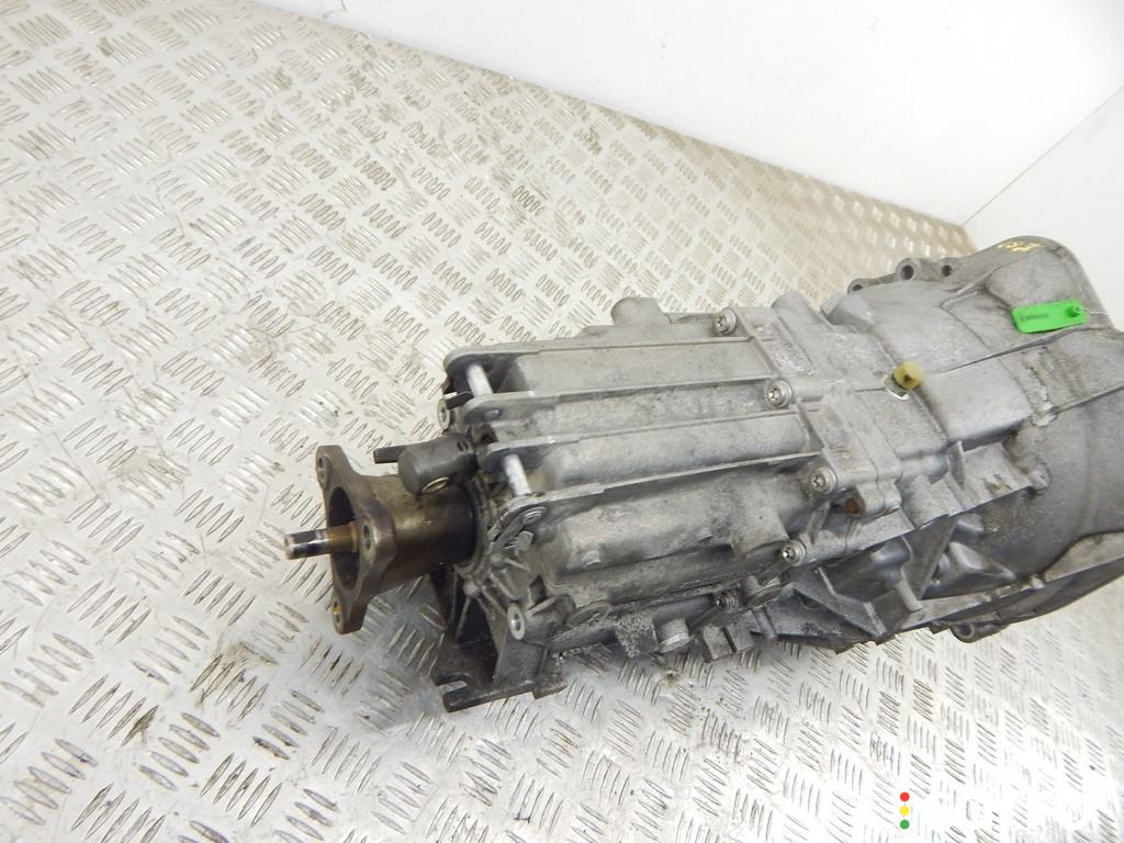 КПП механическая (МКПП) 6-ступенчатая BMW 5-series (E60/61) 2005г. - фото №3