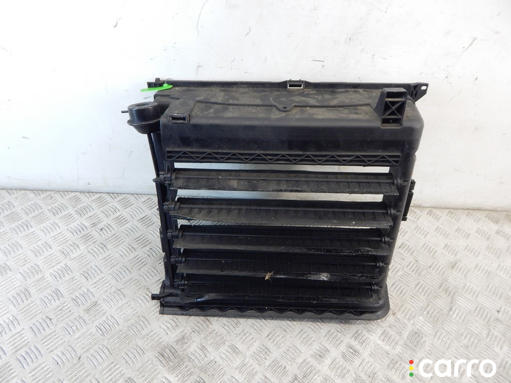 7786682, 17117786682, 17112246792, 2246792 Диффузор вентилятора BMW 3-series (E46) 2004г. - фото №2