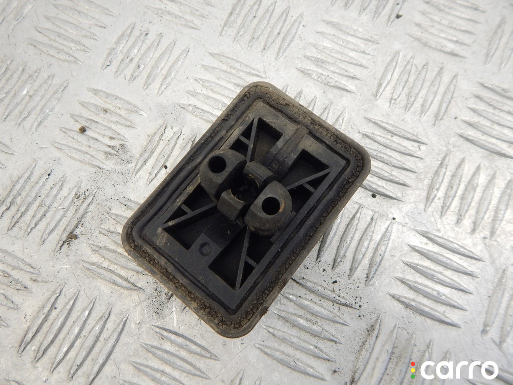 51718268885, 8268885, 51710153103, 0153103, 51718233281, 8233281 Опора под домкрат (поддомкратная подушка) BMW 3-series (E46) 2002г. - фото №2