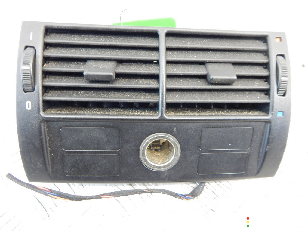 8409081, 64228409081 Дефлектор обдува салона BMW X5-series (E53) 2003г. - фото №2