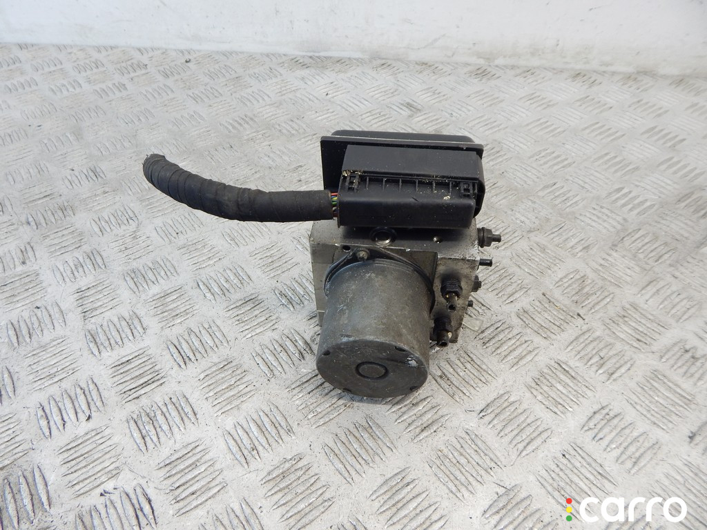 34516769707, 6769707 Блок ABS BMW 5-series (E60/61) 2004г. - фото №2
