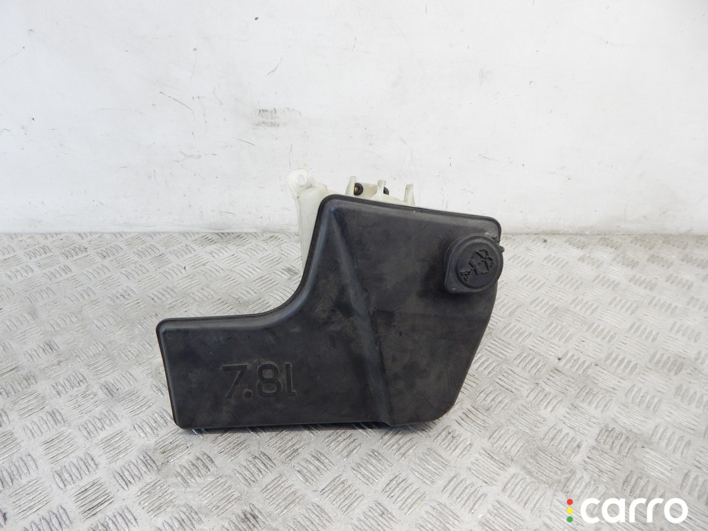 8252738, 61678252738 Бачок омывателя BMW X5-series (E53) 2004г. - фото №1