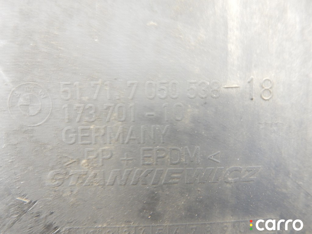 7050538, 51717050538 Защита арок передняя правая (подкрылок) BMW 5-series (E60/61) 2005г. - фото №3