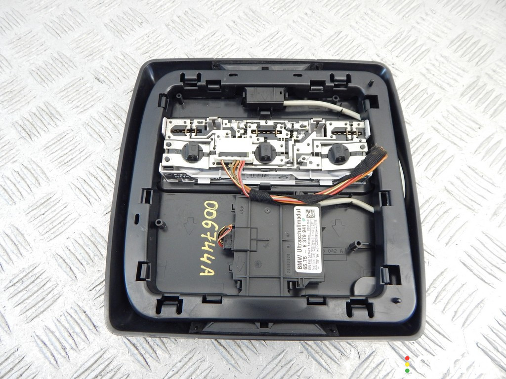 63318379908, 8379908, 63316962056, 6962056 Фонарь салона (плафон) BMW X5-series (E53) 2003г. - фото №2