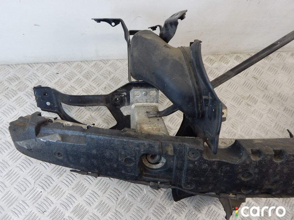51647033741, 7033741 Передняя панель крепления облицовки (телевизор) BMW 5-series (E60/61) 2004г. - фото №2