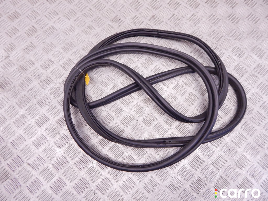 51717034171, 7034171, 51767110420, 7110420 Уплотнитель багажника BMW 5-series (E60/61) 2003г. - фото №1
