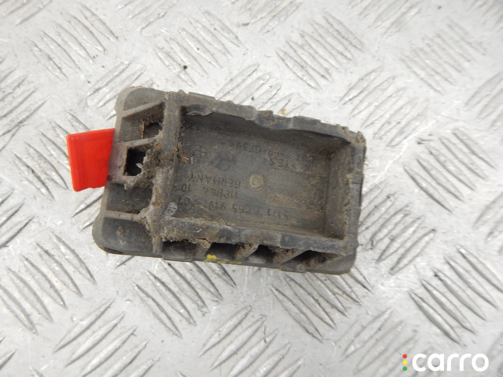 51717065919, 7065919 Опора под домкрат (поддомкратная подушка) BMW 5-series (E60/61) 2007г. - фото №1