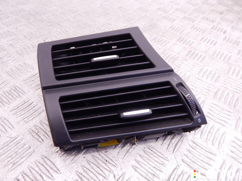 7161803, 64227161803, 64229227767, 9227767 Дефлектор обдува салона BMW X5-series (E70) 2008г. - фото №1