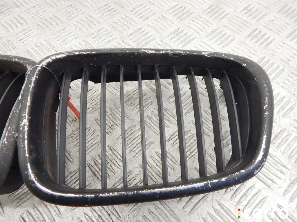 51138159316, 8159316 Решетка радиатора BMW 5-series (E39) 2001г. - фото №2