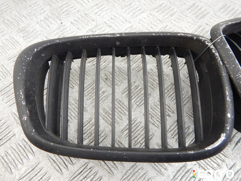 51138159316, 8159316 Решетка радиатора BMW 5-series (E39) 2001г. - фото №3