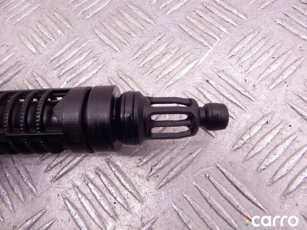 11427789323, 7789323 Крышка масляного стакана BMW X3-series (E83) 2005г. - фото №3