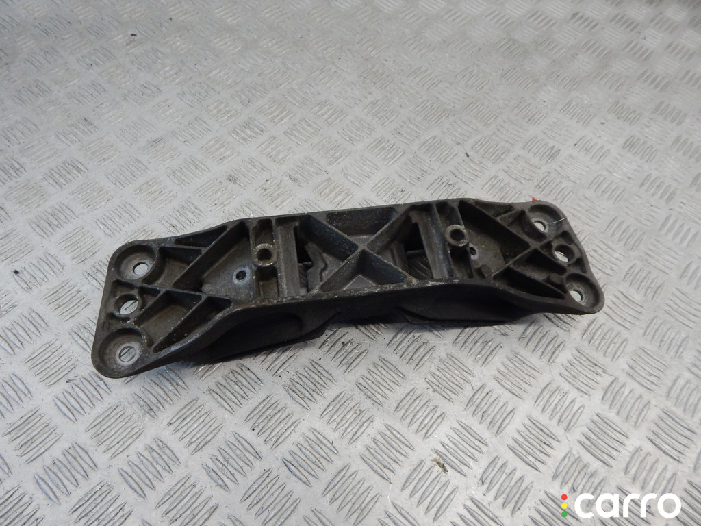 22316767914, 6767914, 22316776522, 6776522 Кронштейн КПП BMW 5-series (E60/61) 2005г. - фото №1