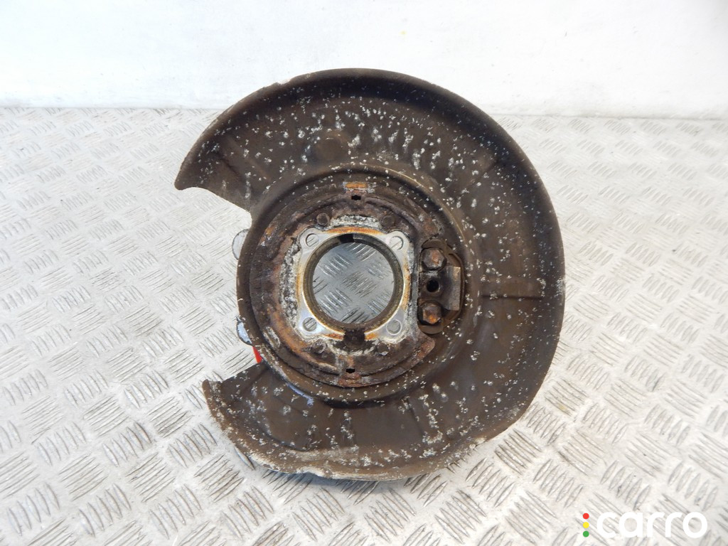 33326770924, 6770924, 33326761228, 6761228 Ступица задняя правая BMW 5-series (E60/61) 2005г. - фото №1