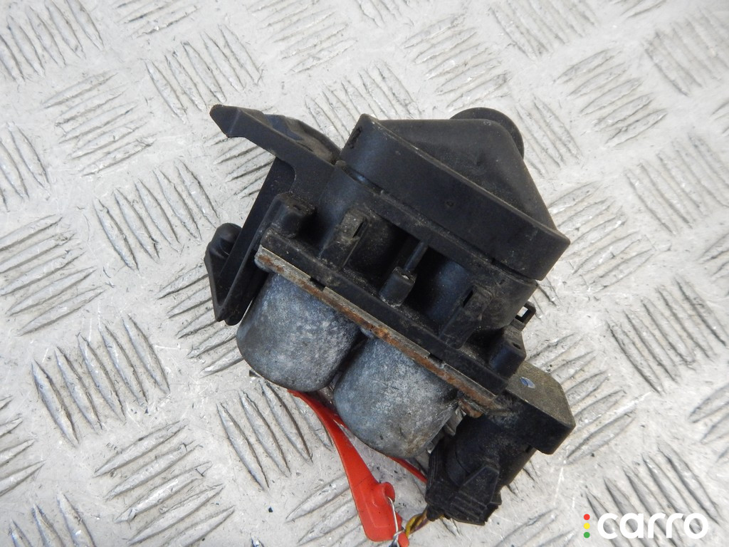 64118391419, 8391419, 64118375792, 8375792 Кран отопителя (печки) BMW 3-series (E36) 1999г. - фото №2