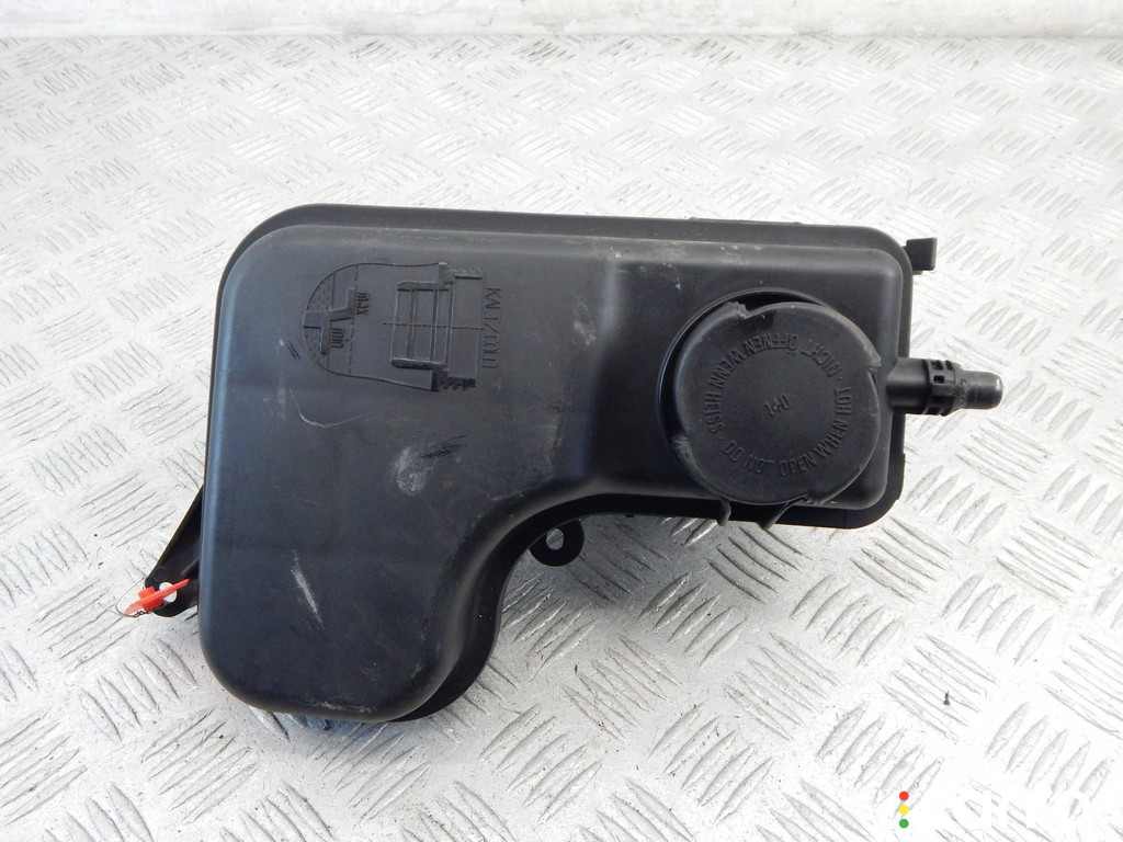 7785013, 17137785013, 17137800292, 7800292 Бачок расширительный BMW 7-series (E65/66) 2004г. - фото №1