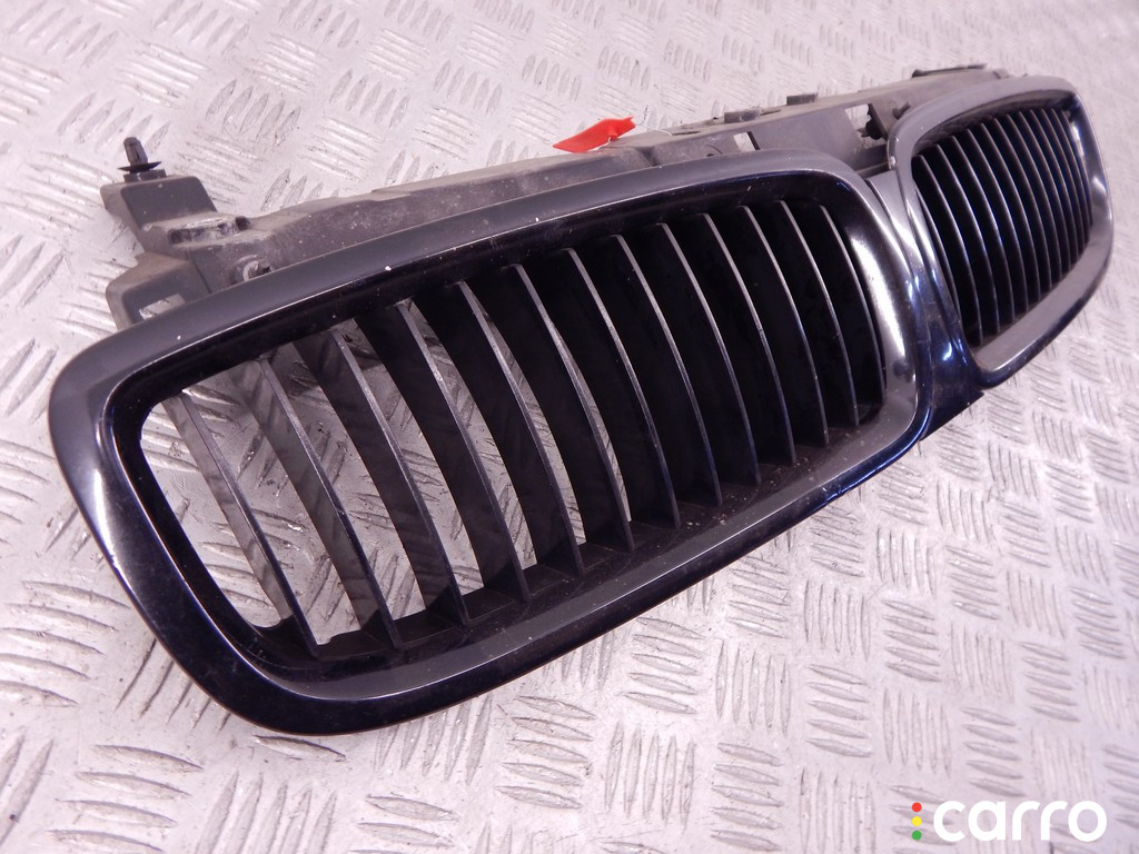 51137037727, 7037727 Решетка радиатора BMW 7-series (E65/66) 2004г. - фото №3