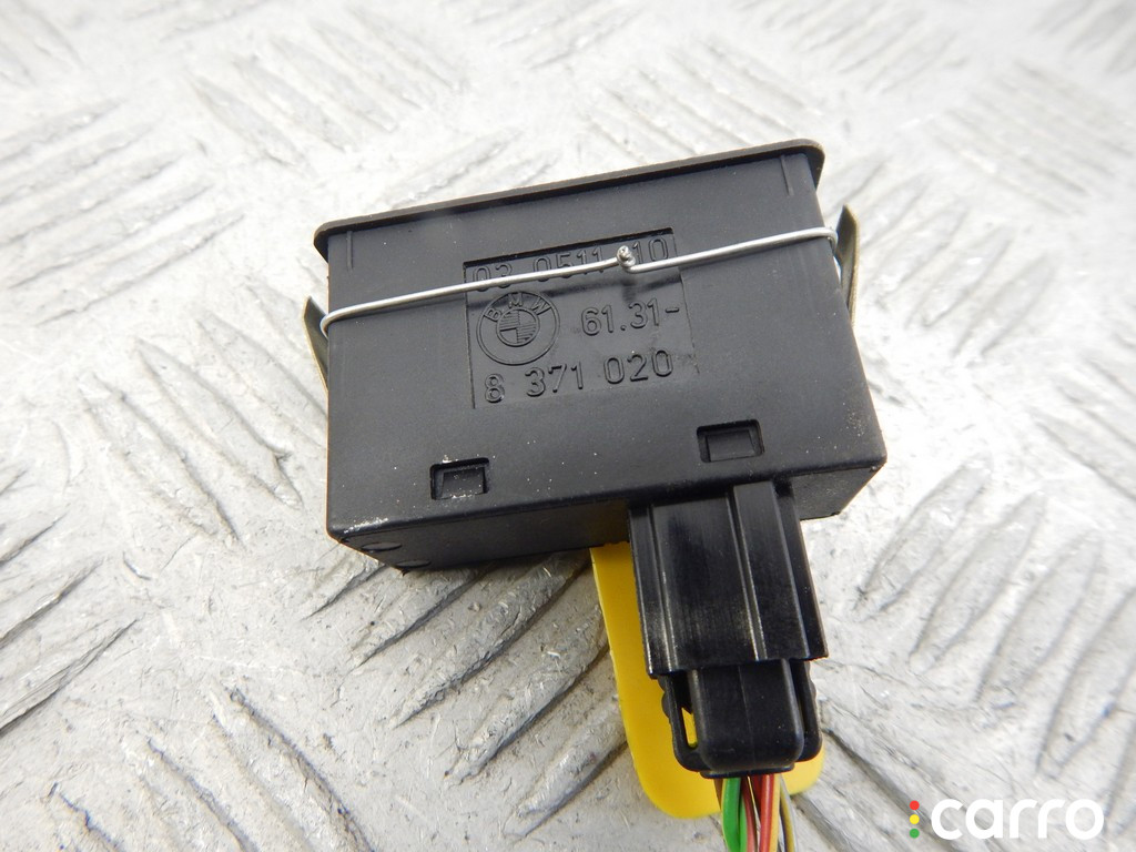 61318371020, 8371020 Блок кнопок BMW 3-series (E36) 2000г. - фото №2